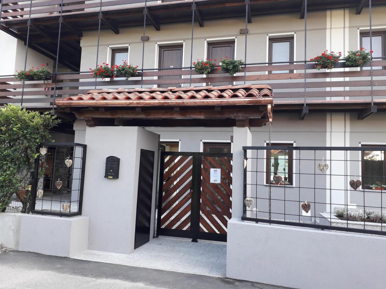 Cascina Tumas Orta Lake Pettenasco Εξωτερικό φωτογραφία